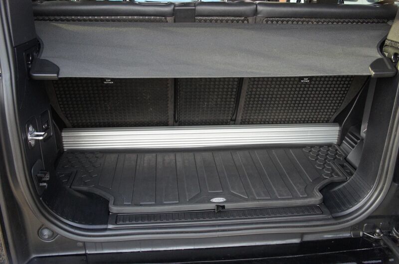 LAND ROVER DEFENDER 90