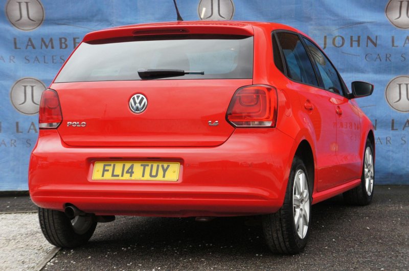 VOLKSWAGEN POLO
