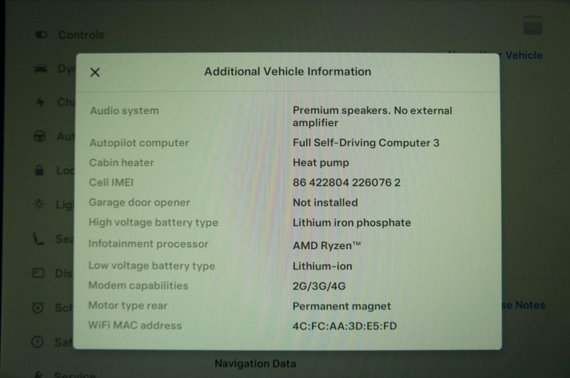 TESLA MODEL 3