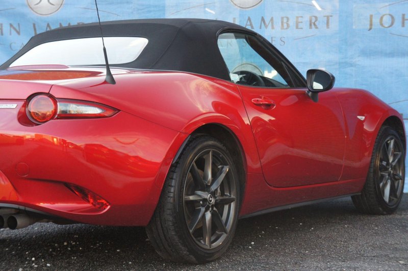 MAZDA MX-5