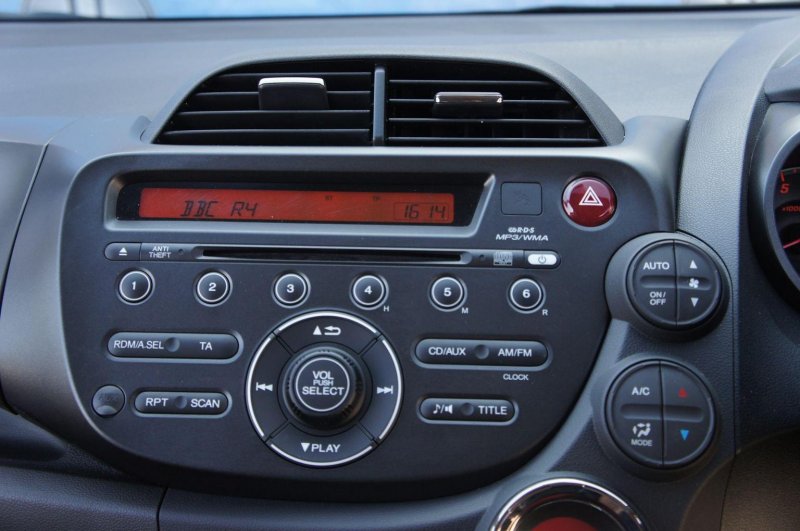 HONDA JAZZ