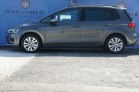 VOLKSWAGEN GOLF SV