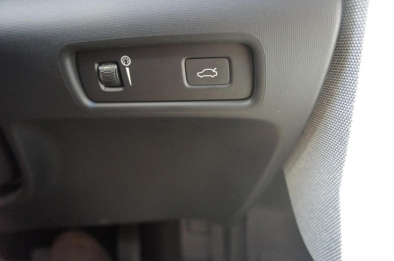 POLESTAR POLESTAR 2