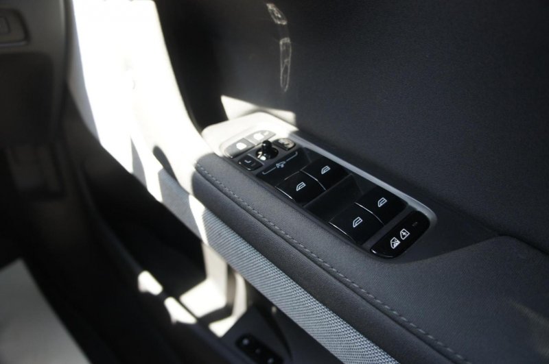 POLESTAR POLESTAR 2