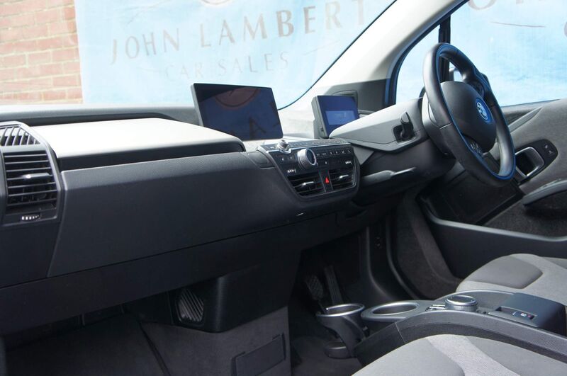 BMW I3